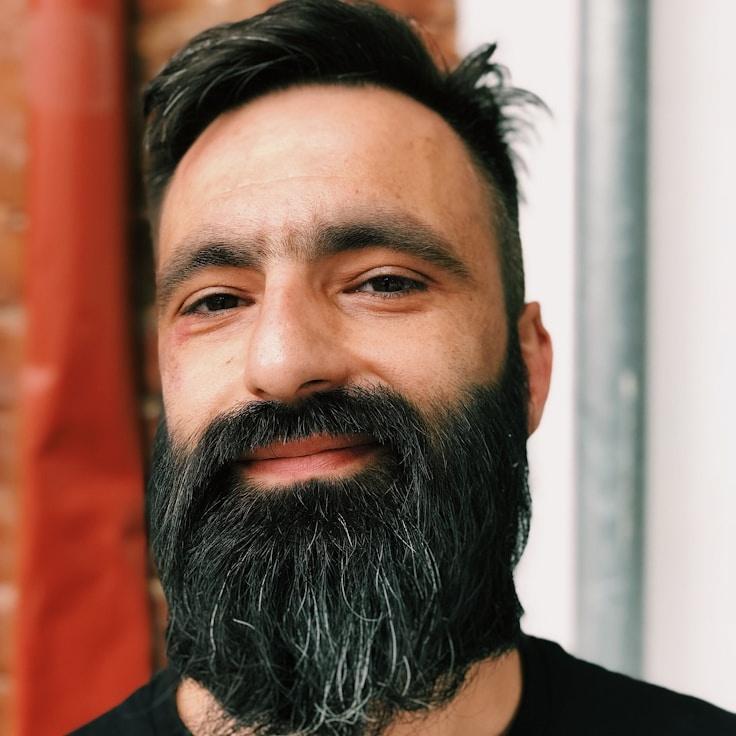 Portrait of Mira Sato meditation instructor